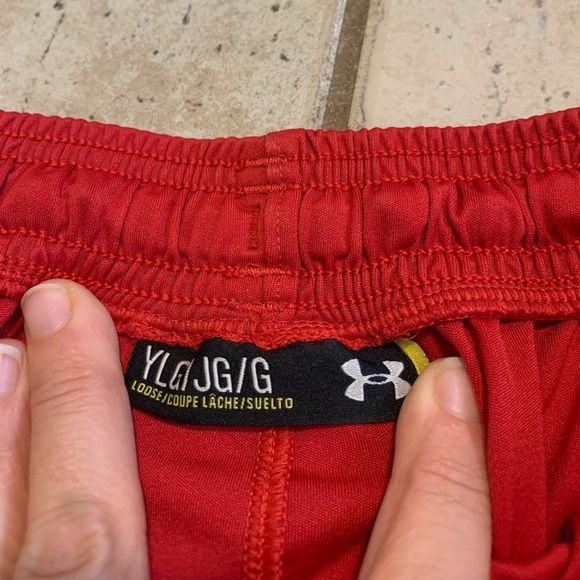 Under Armour Youth Boys Red Athletic Shorts - Size Youth Large YL - Picture 4 of 5